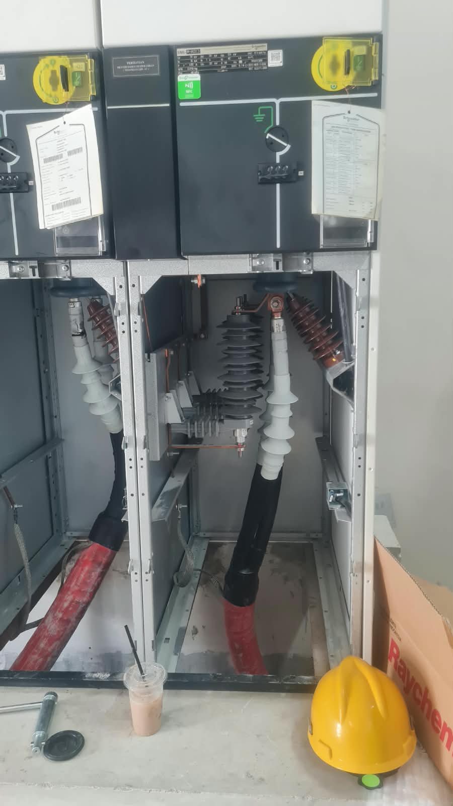 Dual-Bay 20 kV Cable Termination Compartment
